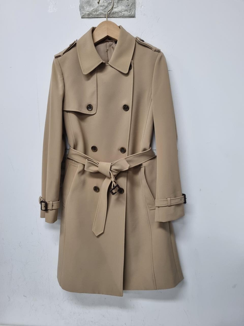 에셀리아 봄 트렌치코트