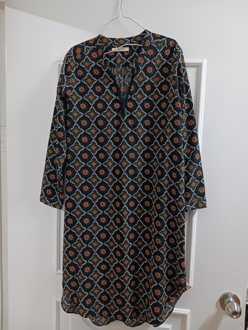 아라베스크 프린트 미디 원피스 겸 롱블라우스 6677