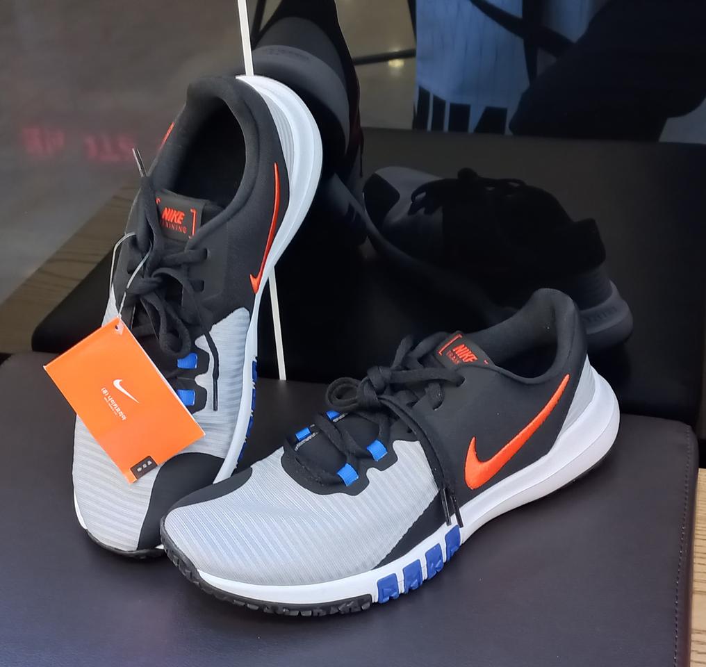 나이키 맨스 플렉스 컨트롤 TR4 운동화 280 사이즈