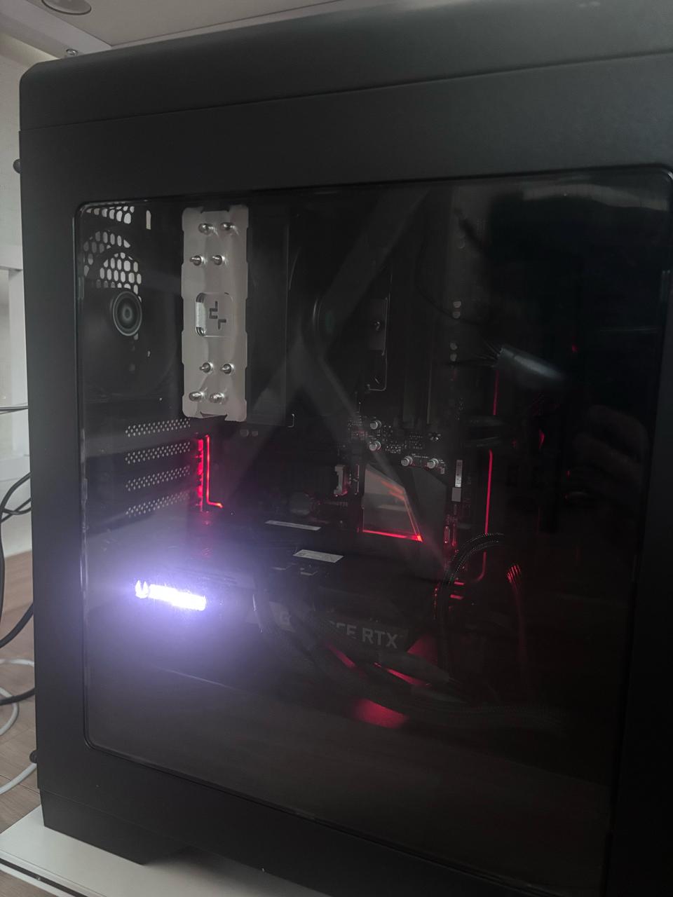 고성능 게이밍 컴퓨터 라이젠5600 rtx3070