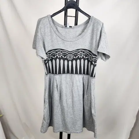 씨바이끌로에 반팔