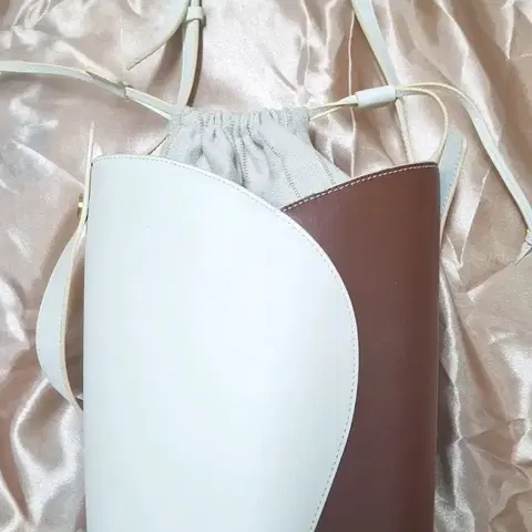 정소민 착용 칼린CARLIN크레이프 M 180,000->38,000