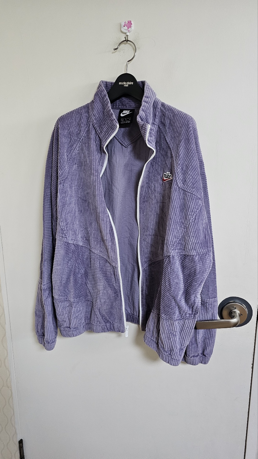 나이키 헤리티지 코듀로이 윈드러너 남녀공용(320)