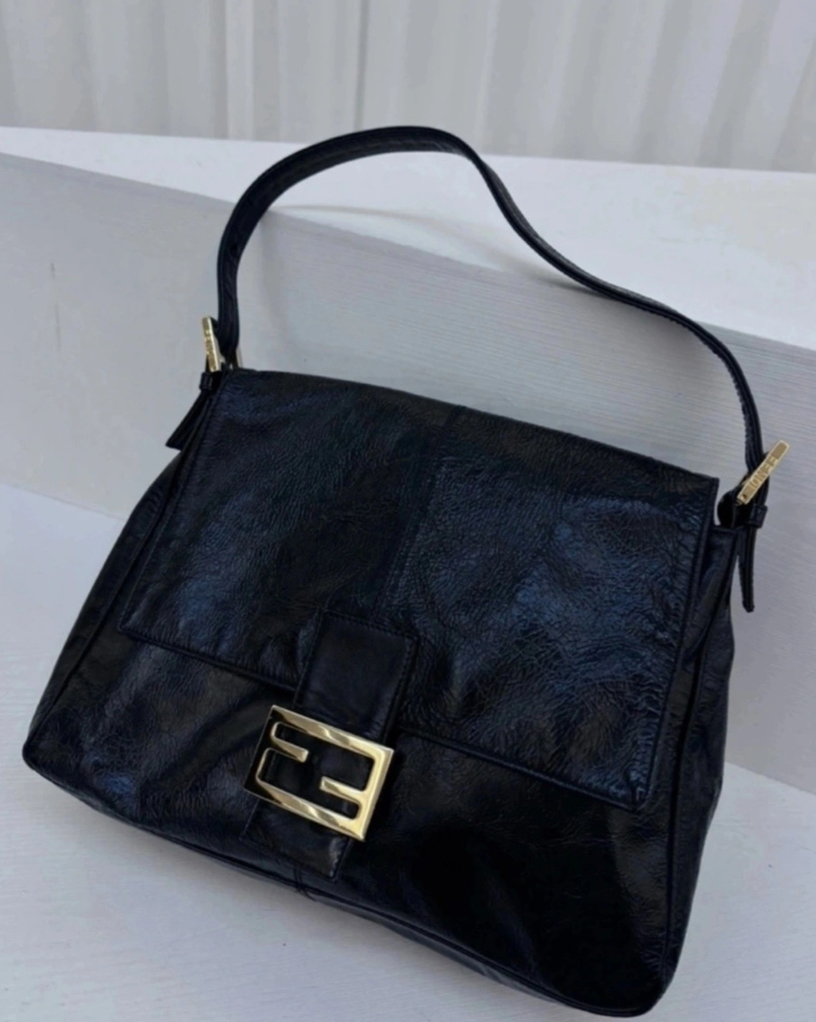 펜디 빈티지 맘마백 블랙