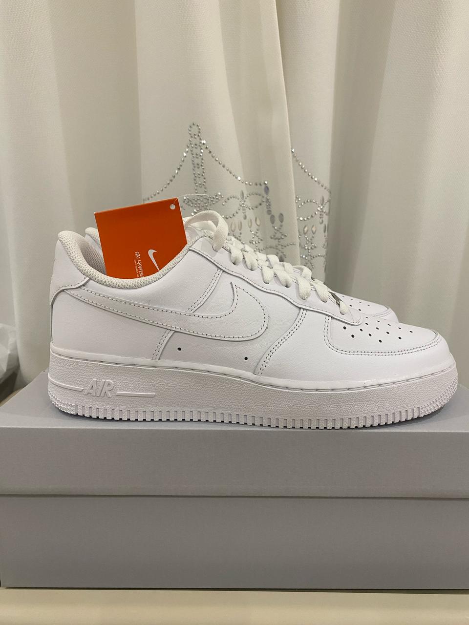 나이키 에어포스 270 화이트