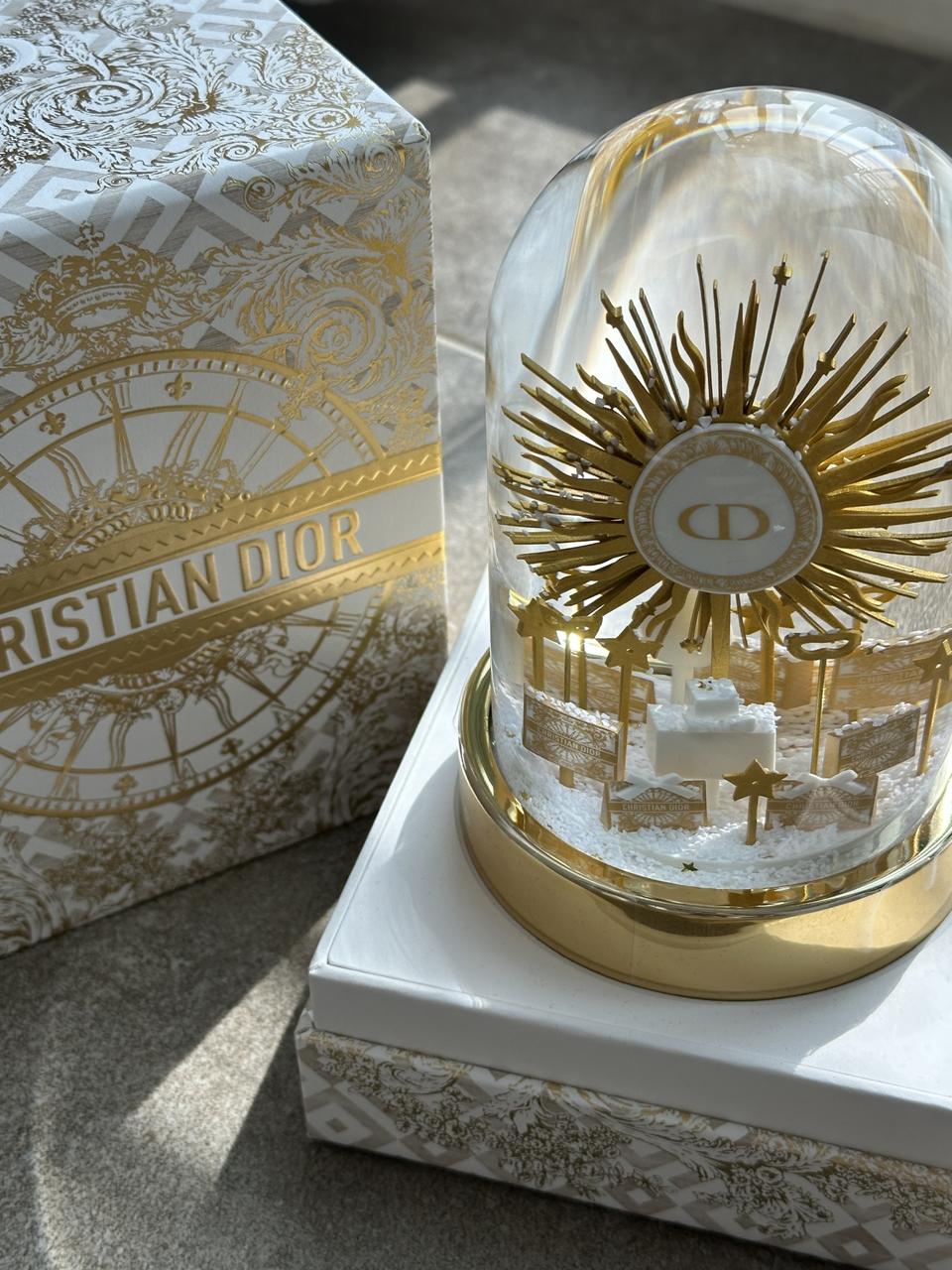 디올 스노우볼