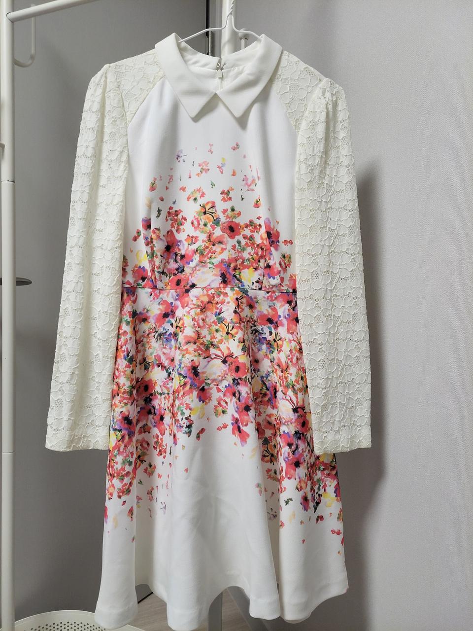 (55)로엠 꽃무늬 레이스 원피스