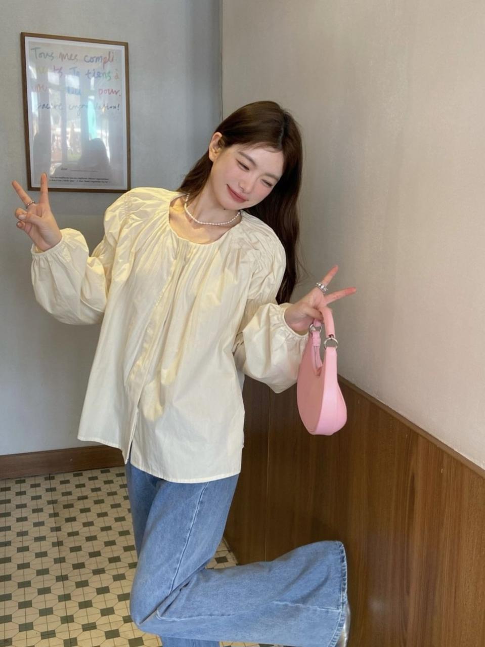 앙또드 셔링 벌룬 루즈핏 블라우스