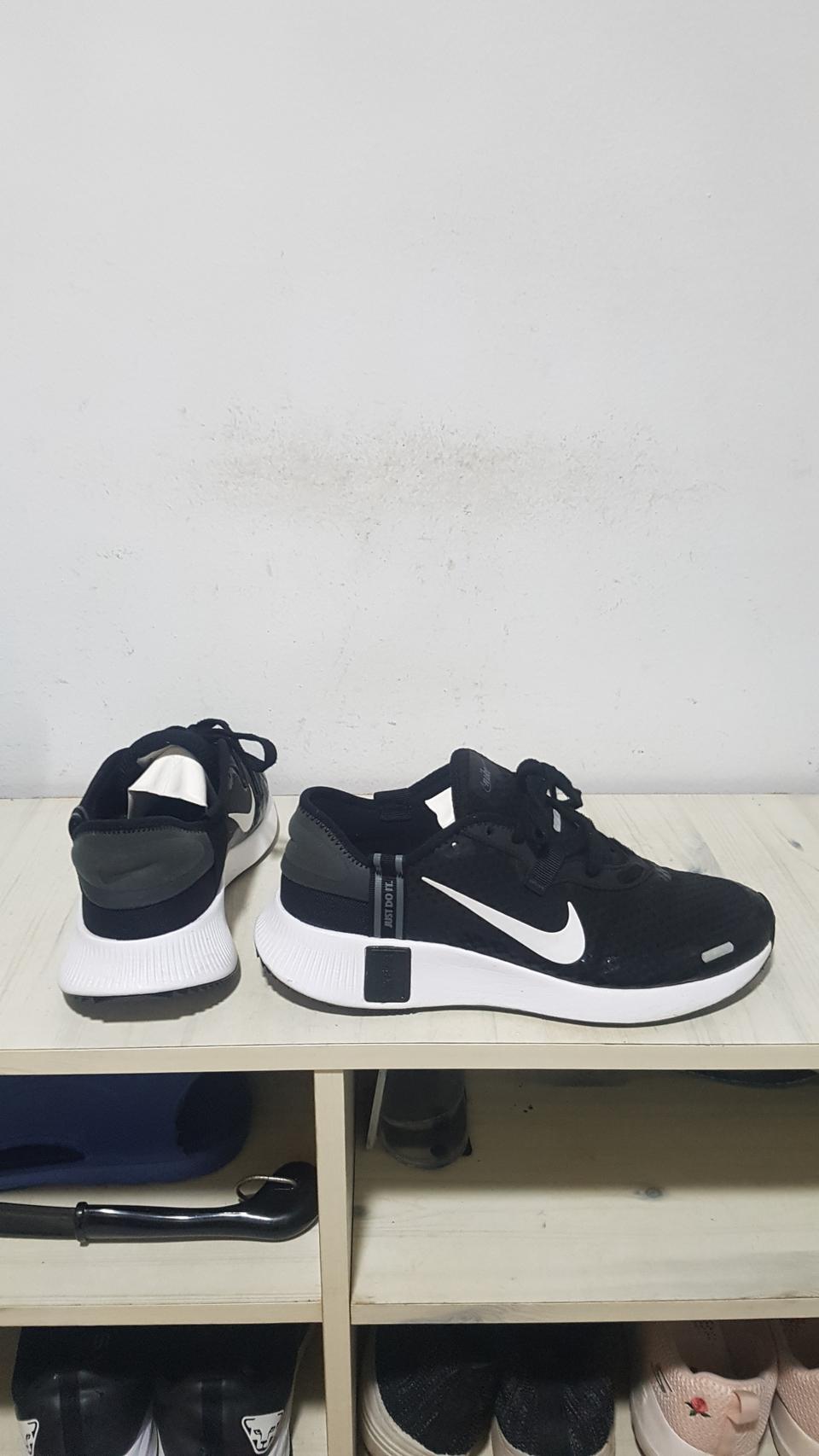 택포 255~260 A급 정품 NIKE EVA-FOAM 경량 쿠션 운동화