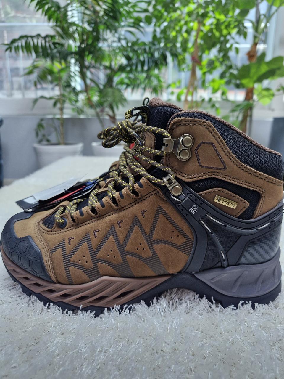 아이더 고어텍 천연가죽 235