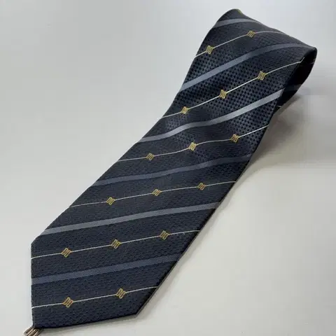 닥스(Daks) 실크 넥타이 9.5cm