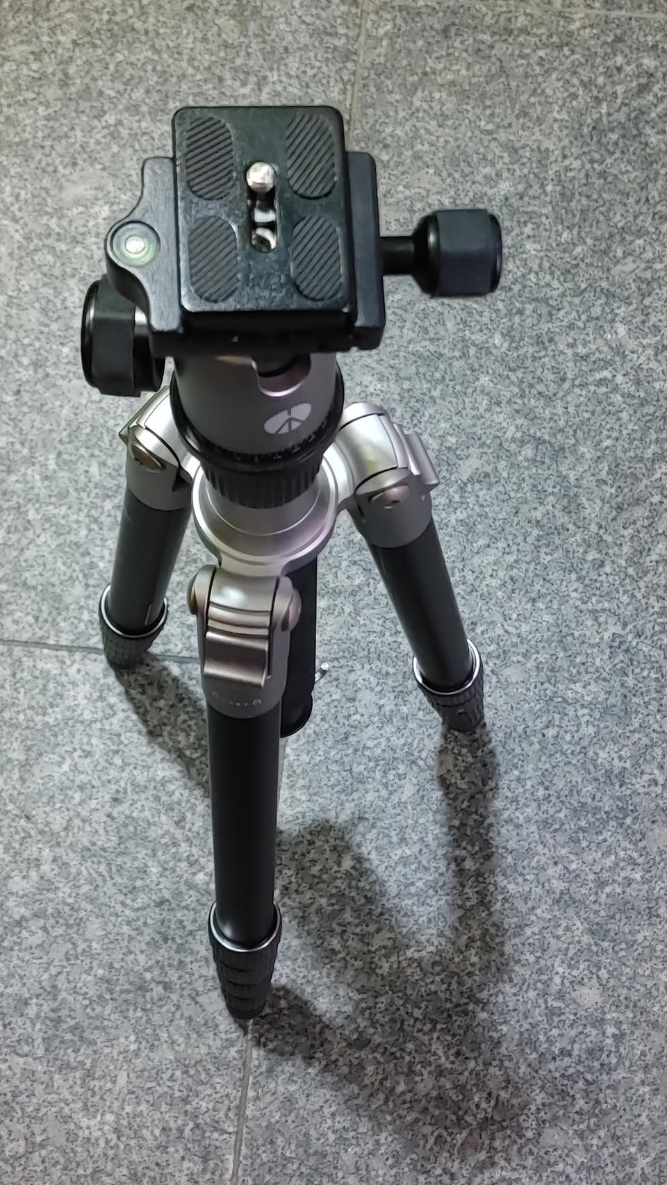 새것같은 맨프로토 엘리먼트 삼각대 본체