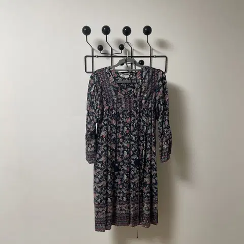 써스데이아일랜드 테슬 보헤미안 원피스 네이비 s사이즈