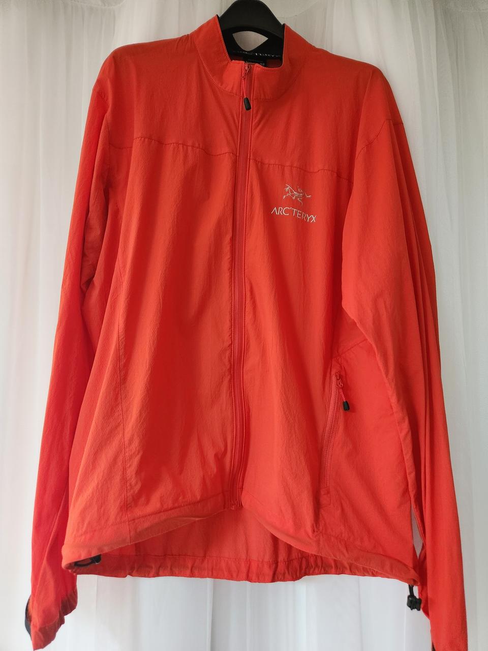 아크테릭스 자켓 간절기바람막이