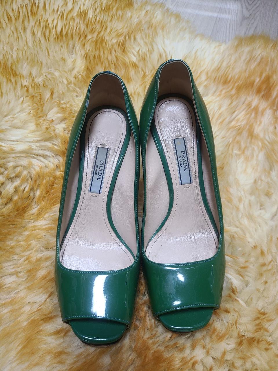 정품 프라다 에나멜 하이힐(상태정말좋아요)