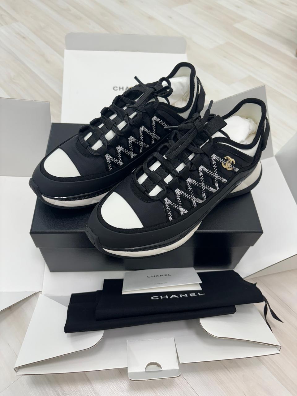 샤넬 스니커즈 최저가 미만으로 팝니다.