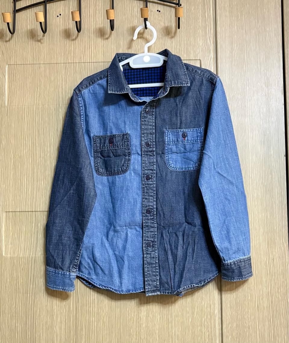 유니클로키즈 반반셔츠 130호