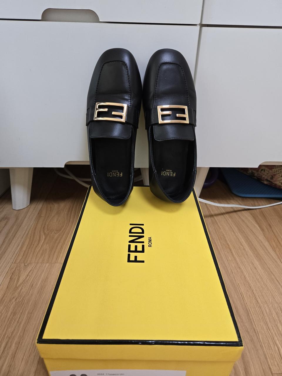 펜디드라이빙슈즈240