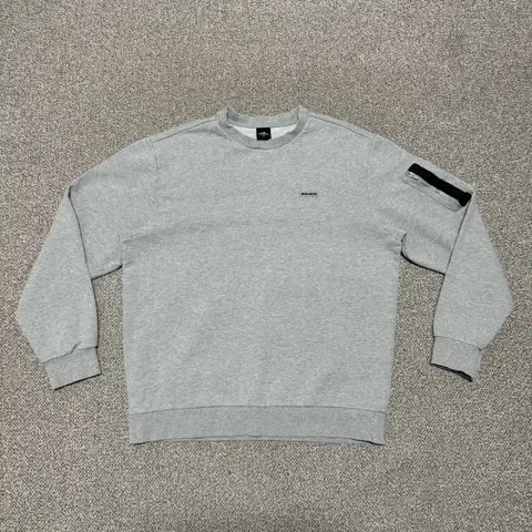 L 아이더 맨투맨