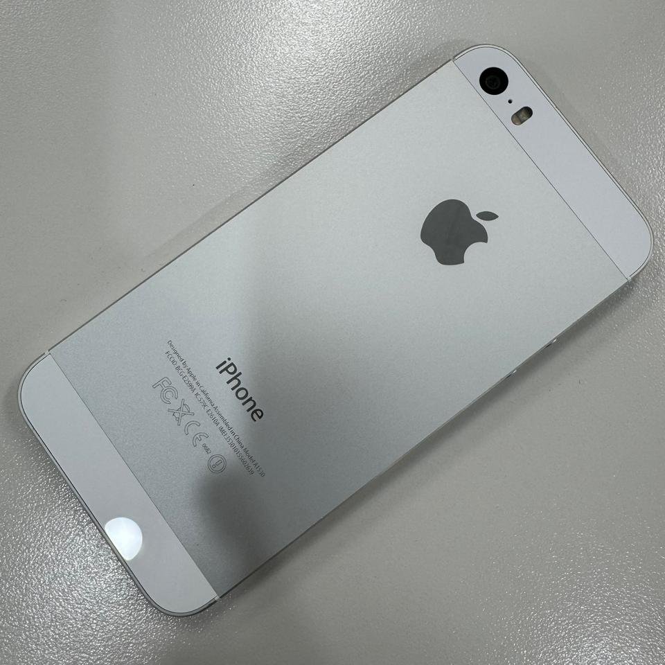 아이폰5s 실버 32GB A급 소량판매!