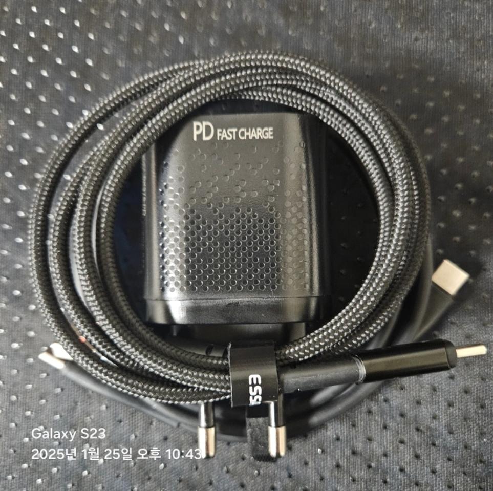 쿼드 고속충전기(20w)+케이블2종