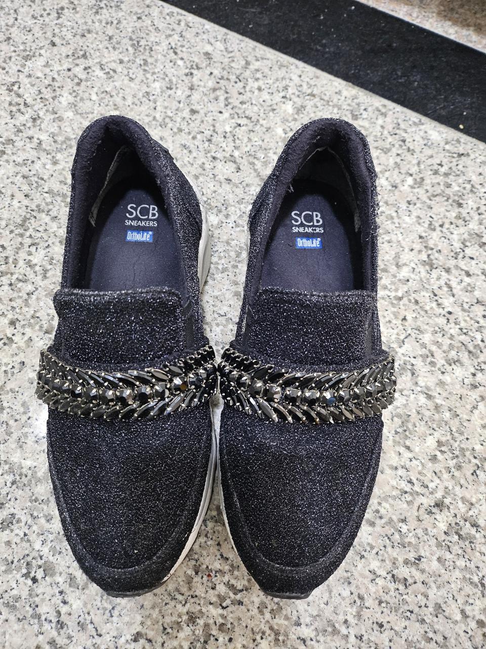 슈콤마보니 키높이슬립온