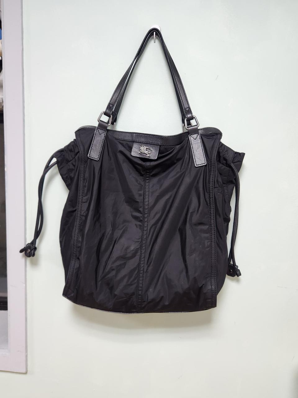 버버리 버클레이쇼퍼백