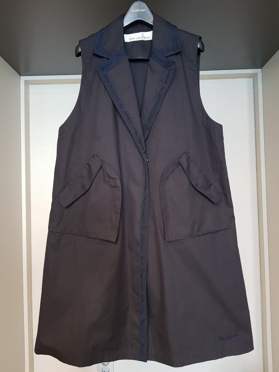 손정완 자수장식 롱아우터(택포)