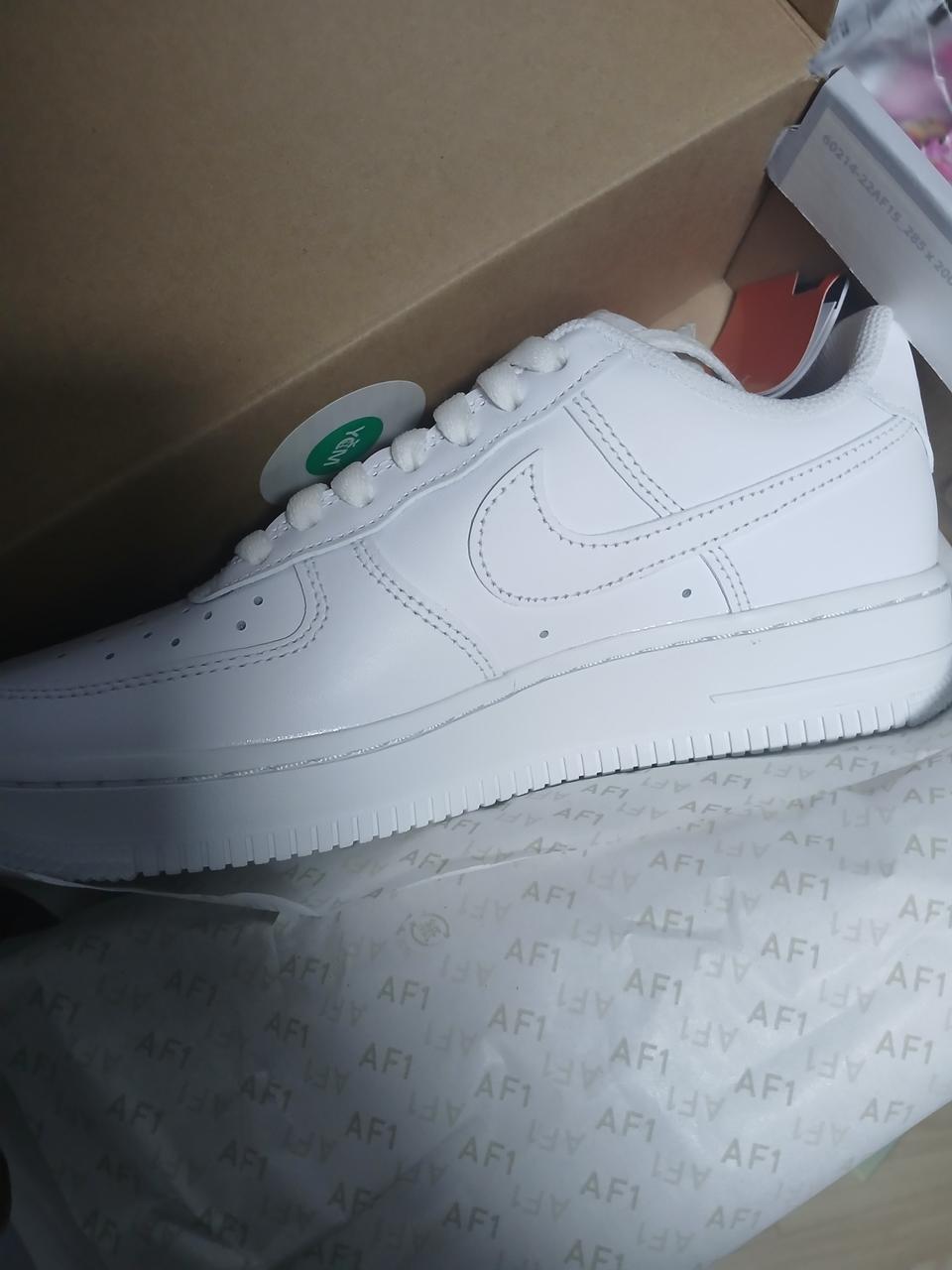 나이키 에어포스 화이크 새상품 팝니다
