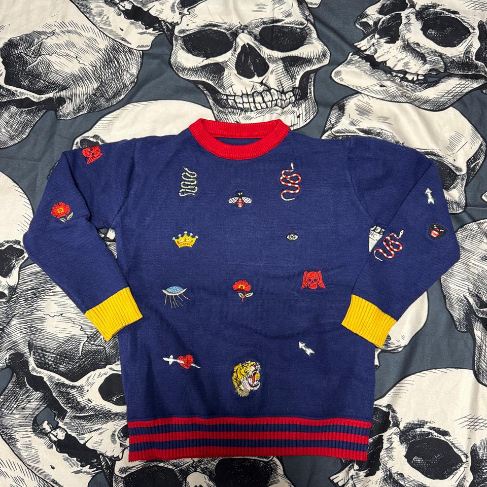 구 캐릭터 니트 M사이즈