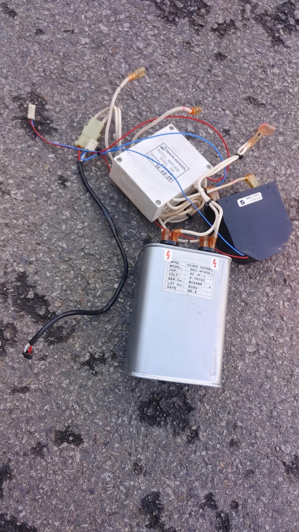 니혼 고덴 심전도 기기용 중요부품 3점