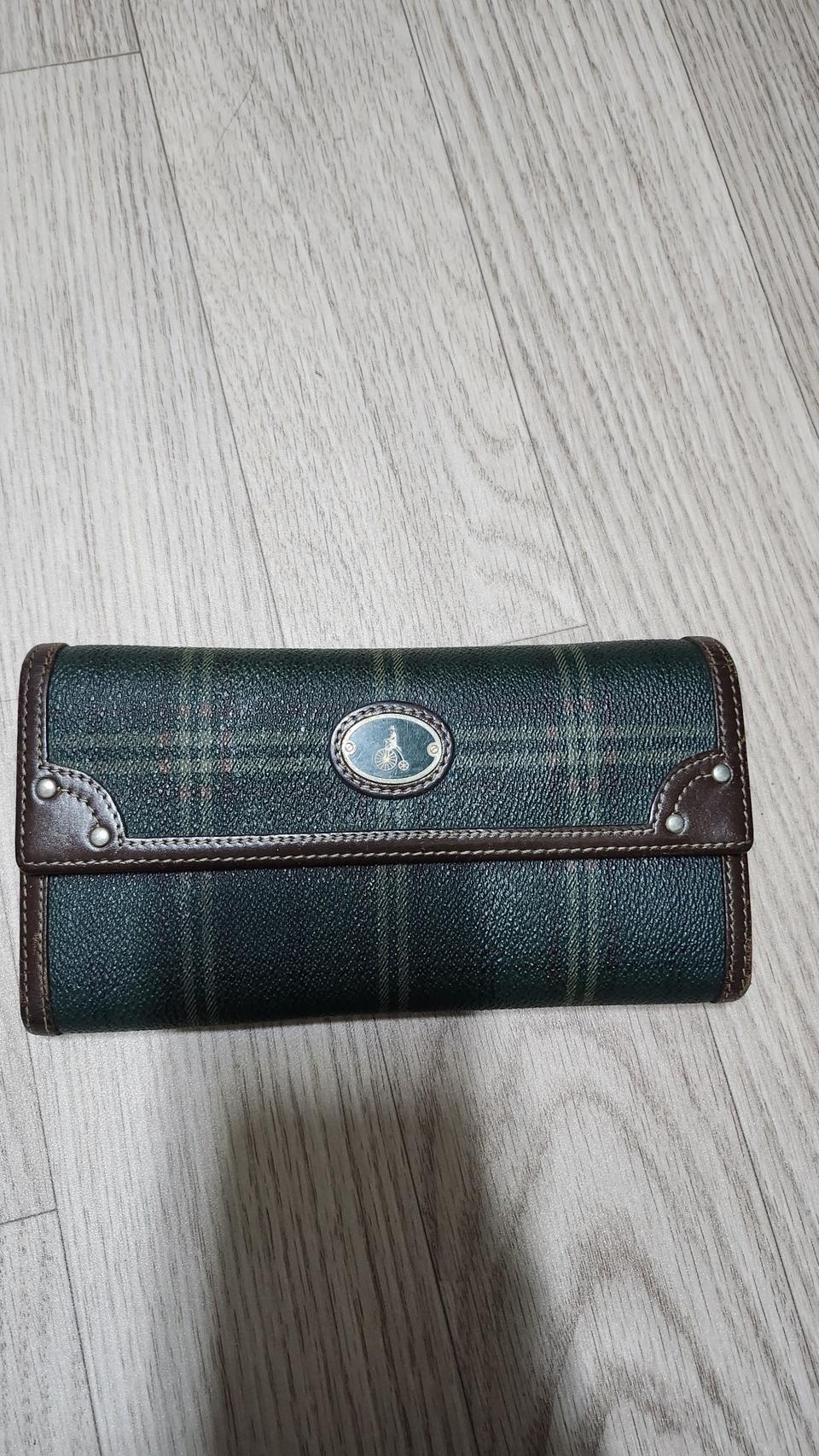 빈폴 체크무늬 장지갑