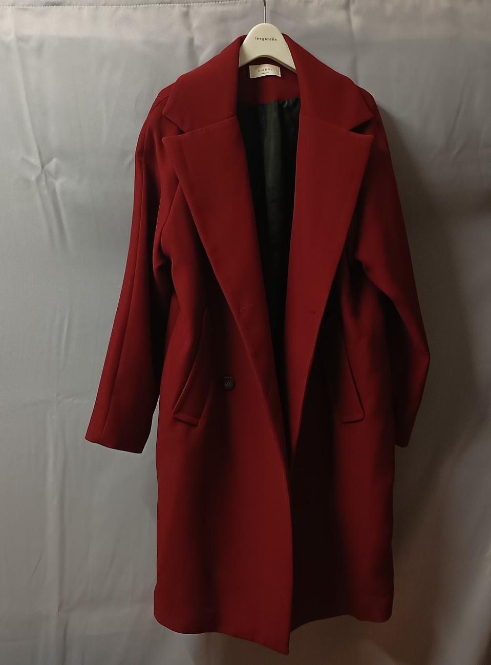 짙은 와인색 롱자켓