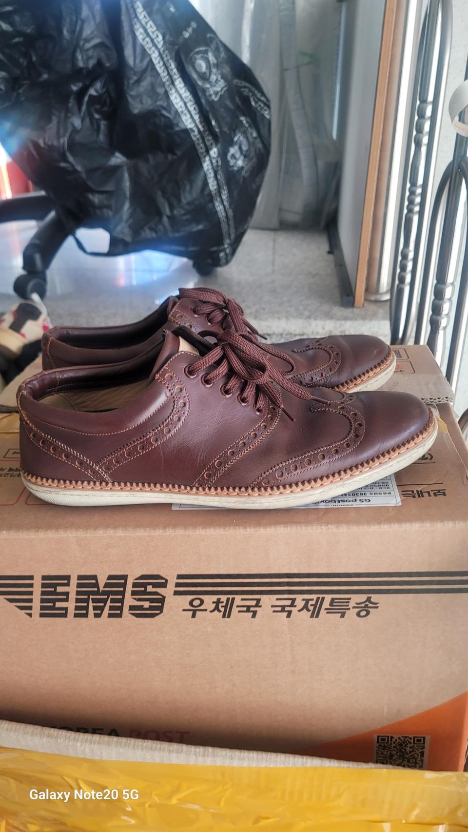 루이비통 스니커즈