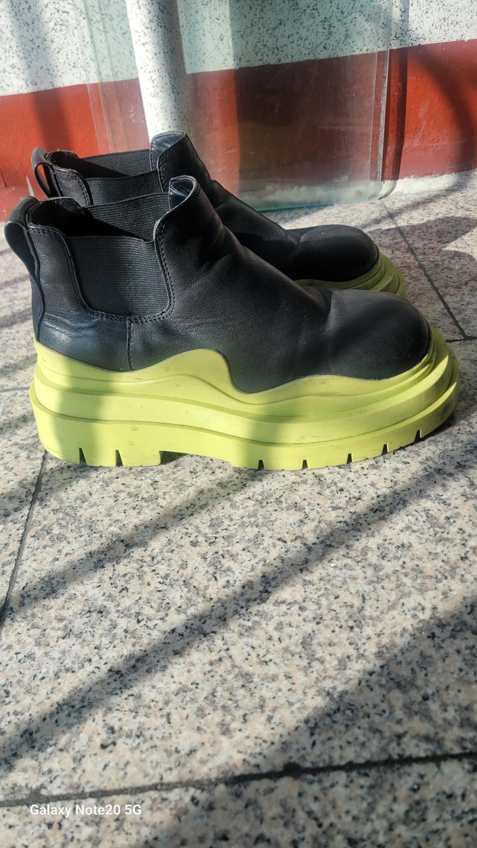 보테가베네타 워커