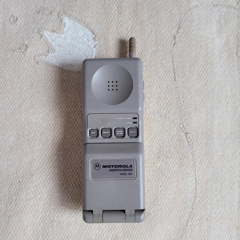 모토로라 550 베이지그레이 소장폰