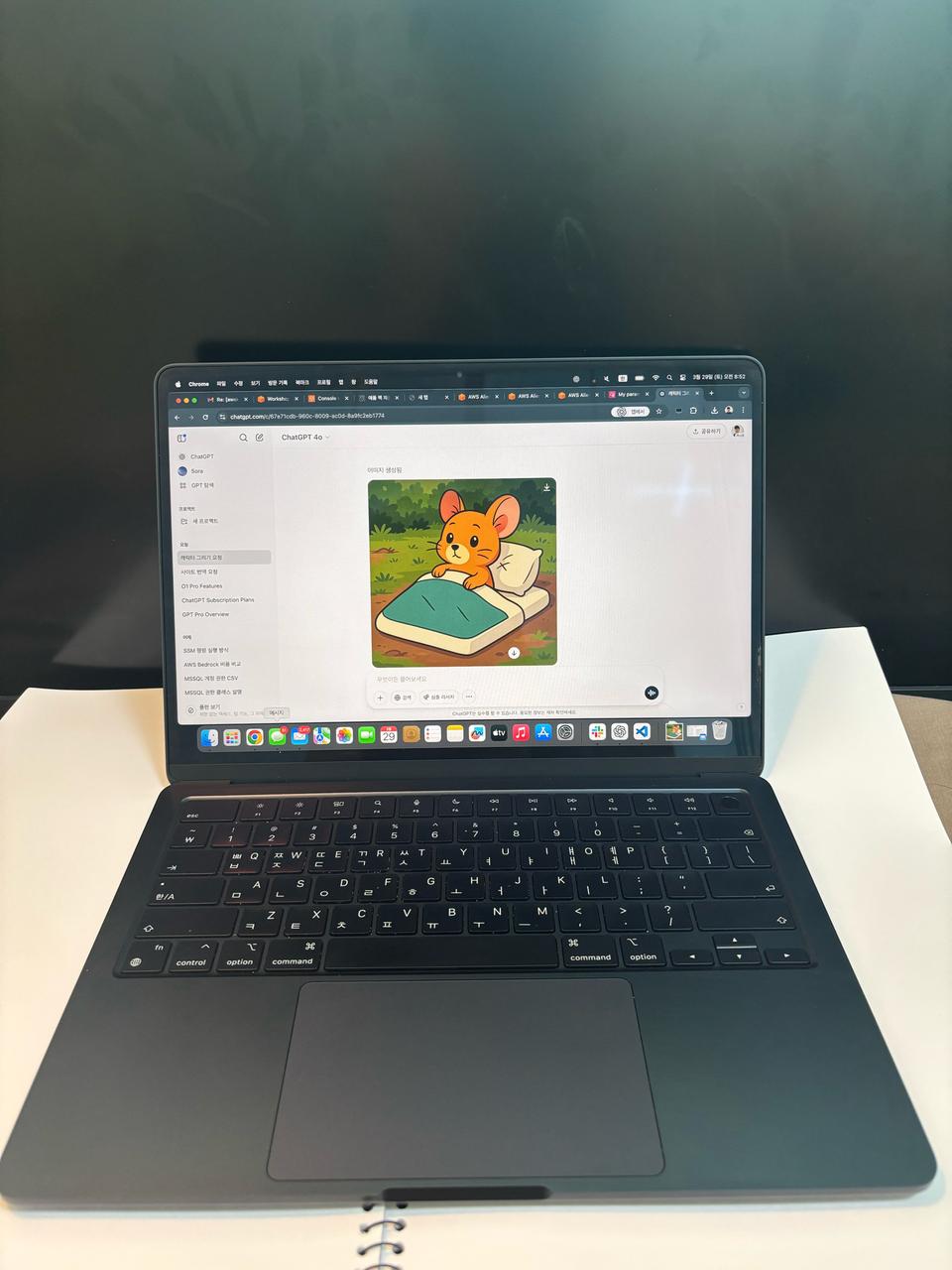 맥북에어 m3 13인치 16/512 미드나이트 색상 노트북