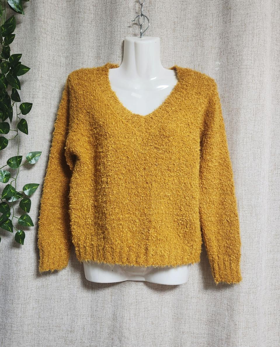 팝콘 머스타드 V넥 니트