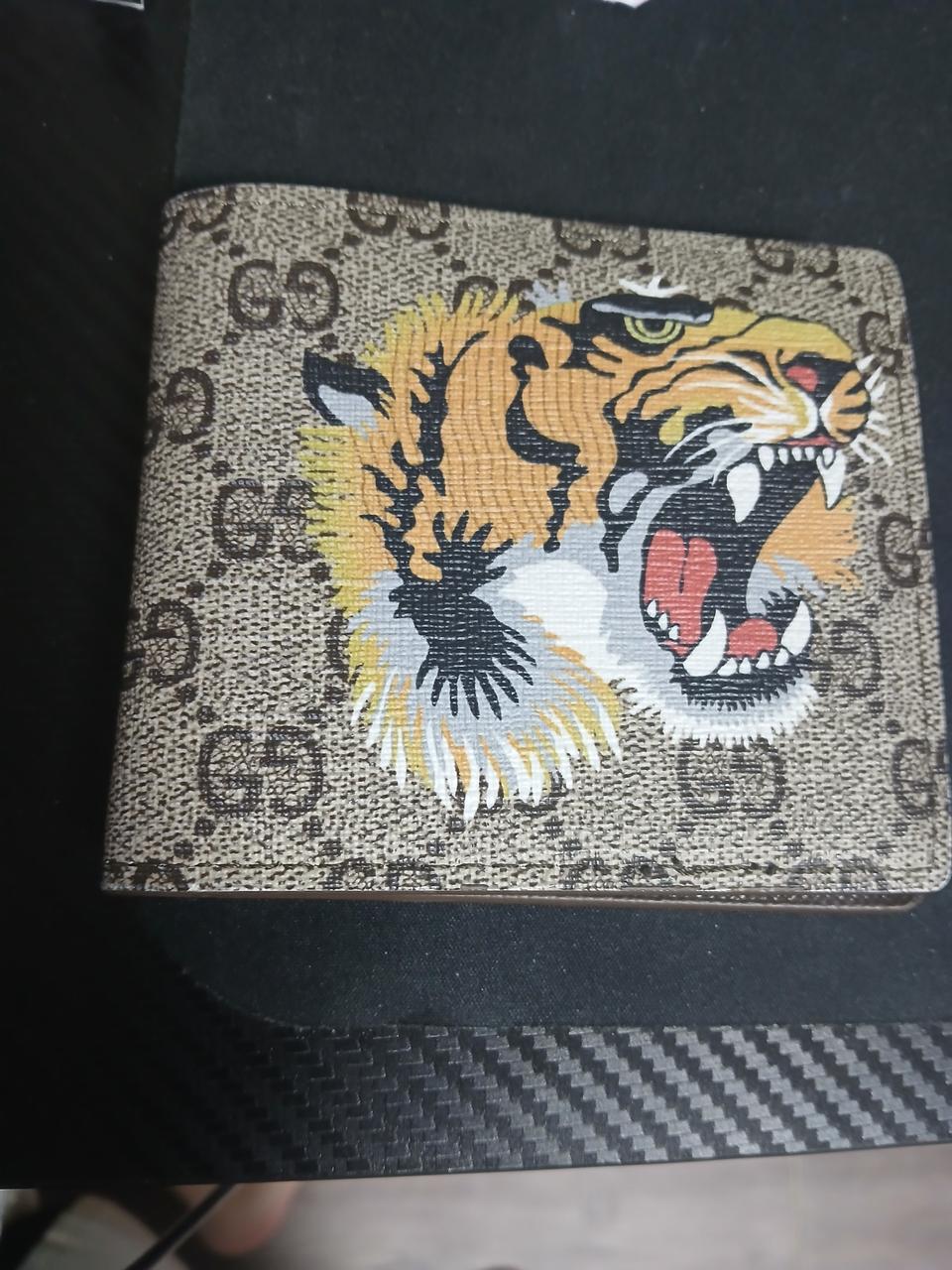 구찌 호랑이 지갑 판매