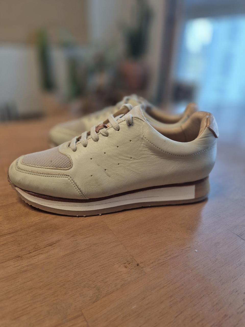 235-240(37)페어즈인파리 스니커즈