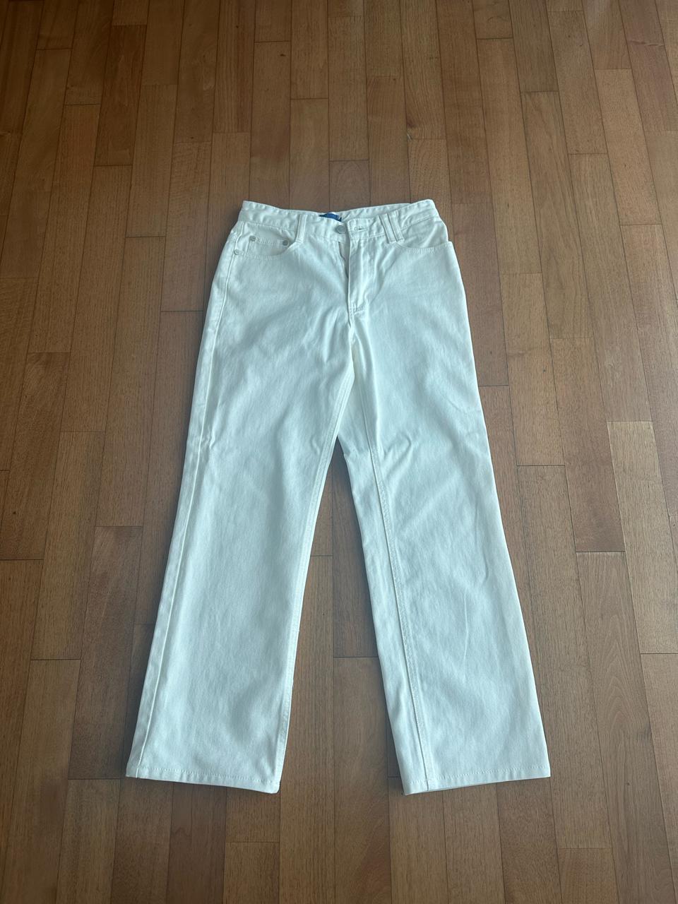 무신사 데케트 화이트진 26