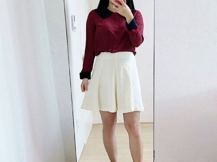 리얼코코 배색 카라 와인 블라우스