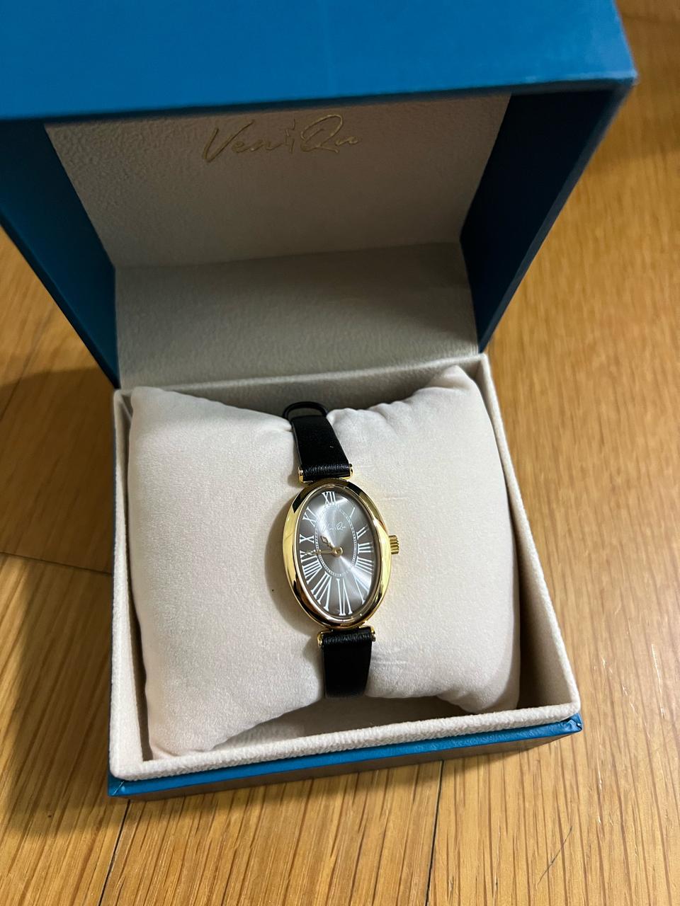 벤앤쿠 Dome 시계