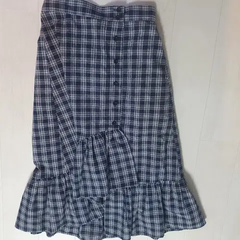 여성 체크 롱 치마 스커트