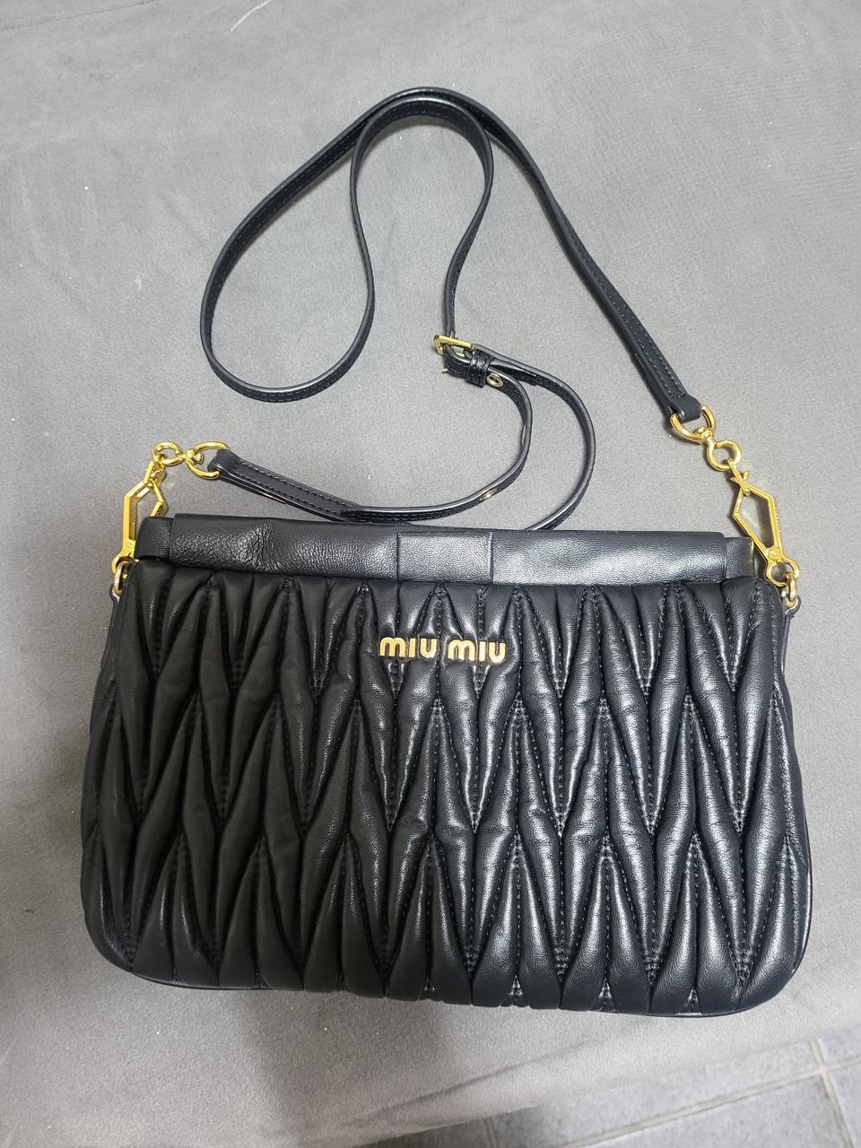 미우미우  숄백백