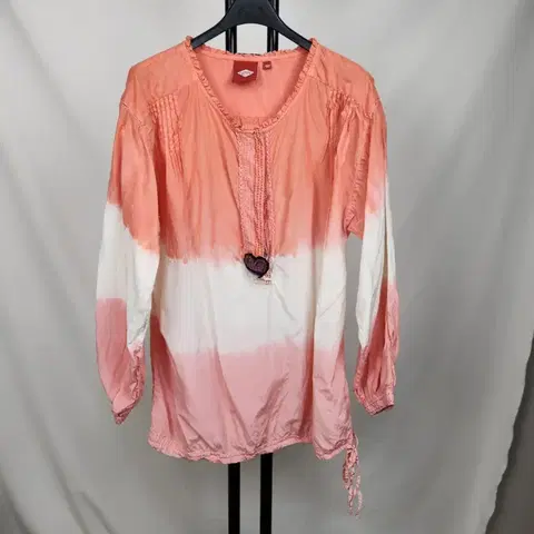 오일릴리 블라우스