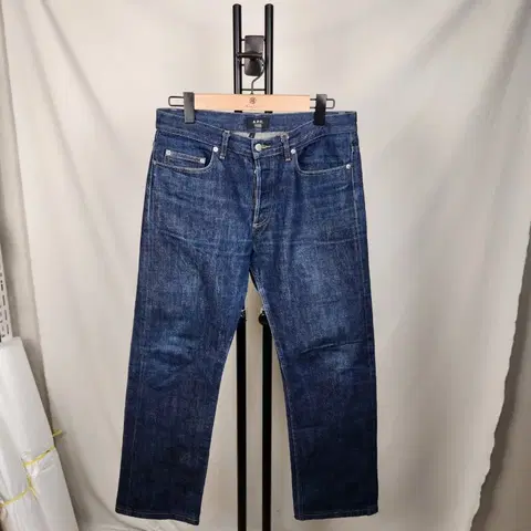 아페쎄 레스큐 청바지