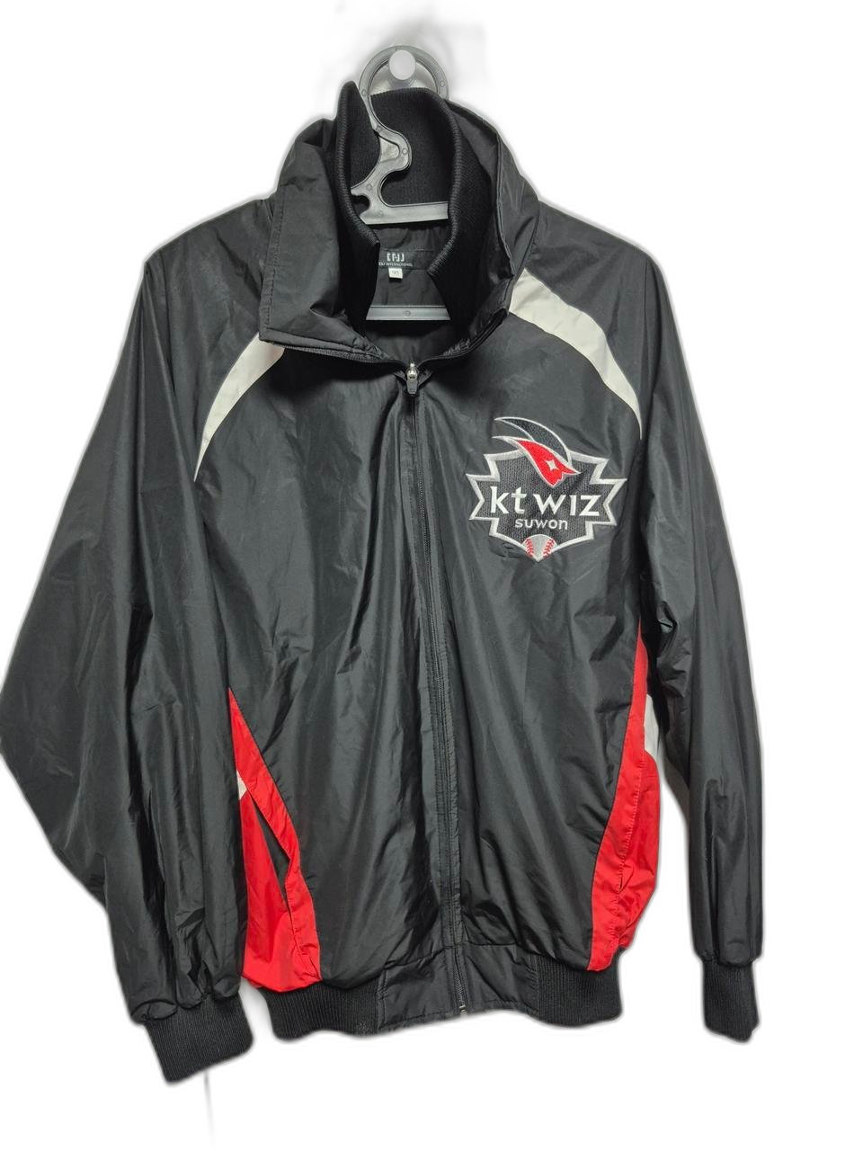 kt 위즈 정품 야구잠바 95사이즈 팝니다