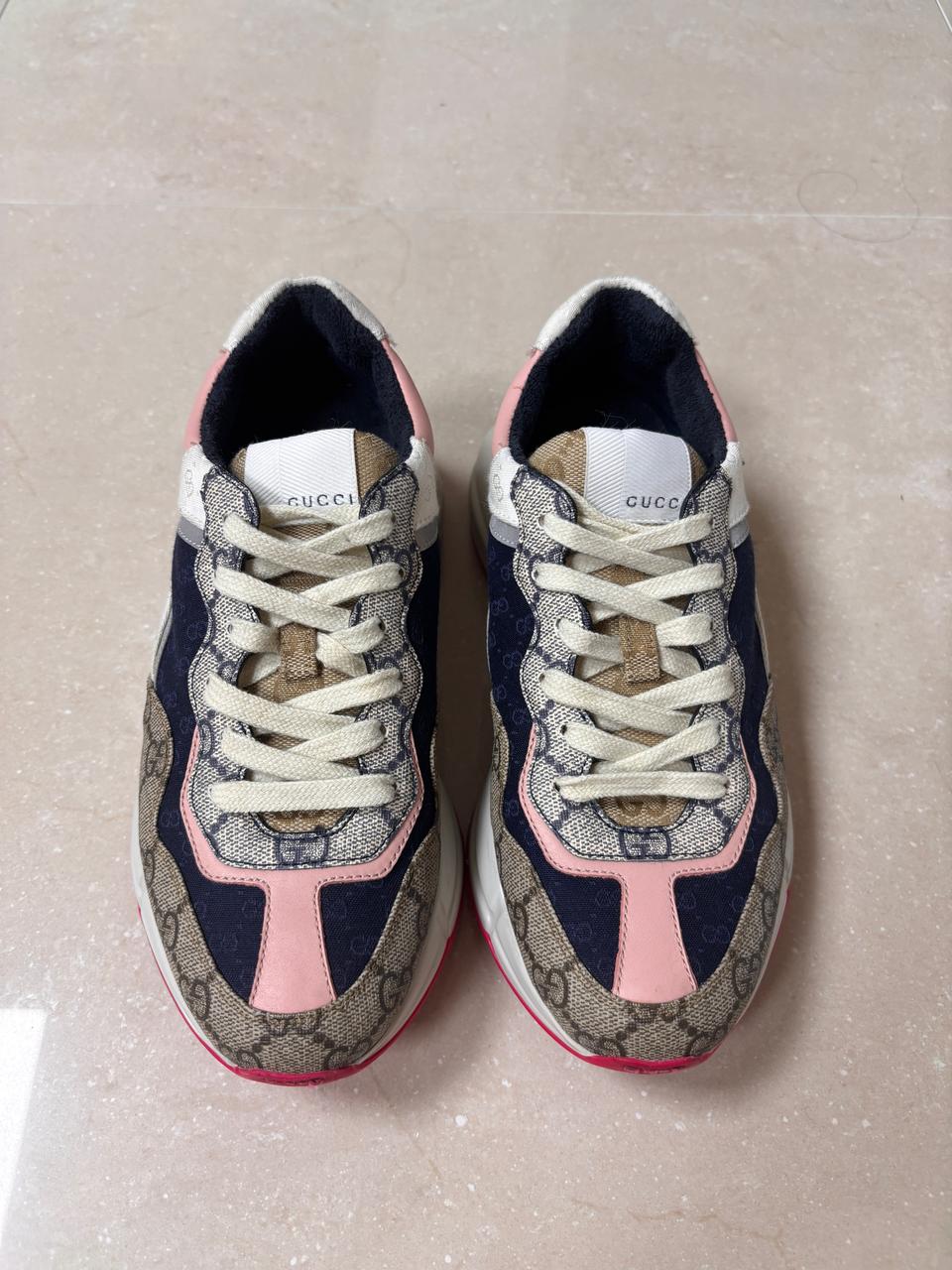 구찌 라이톤 GG 스니커즈