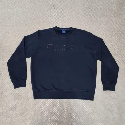 (110) 디스커버리 맨투맨